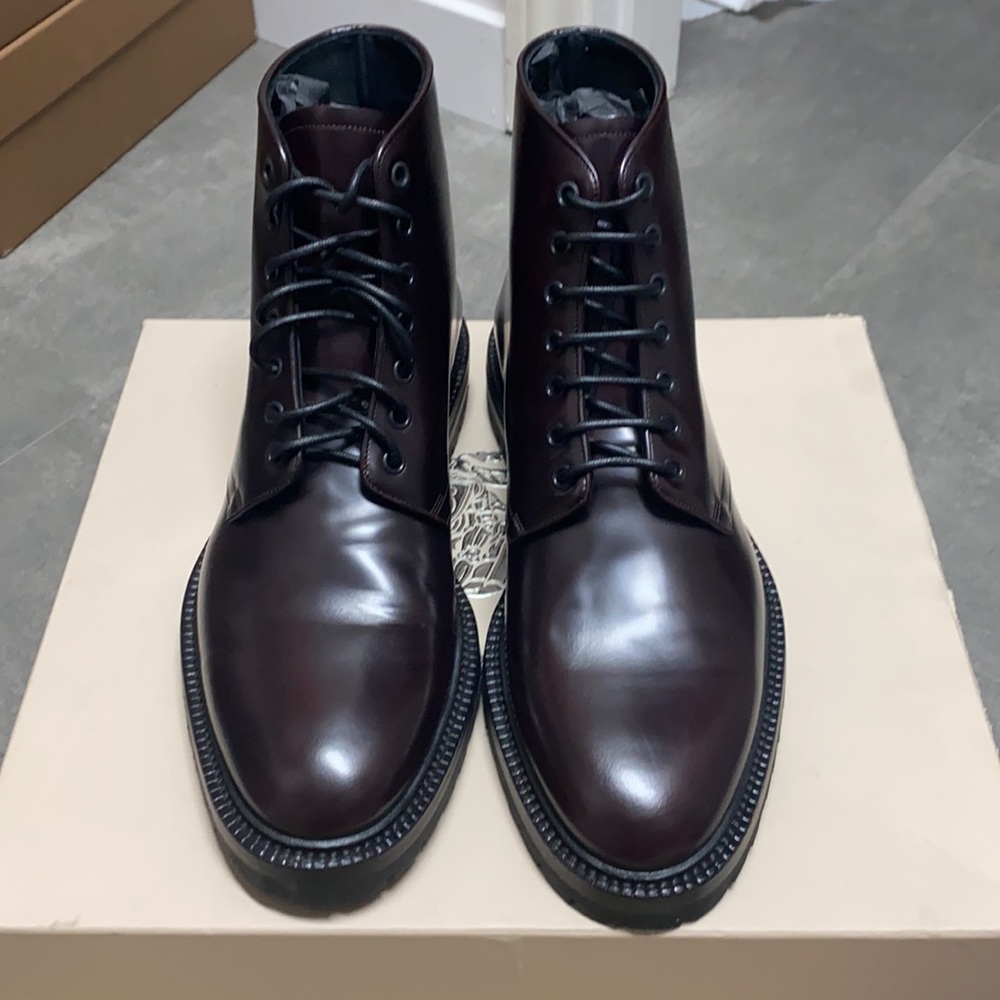Authentic BNIB Burberry leather boot with rubber sole. - Picture 2 of 5